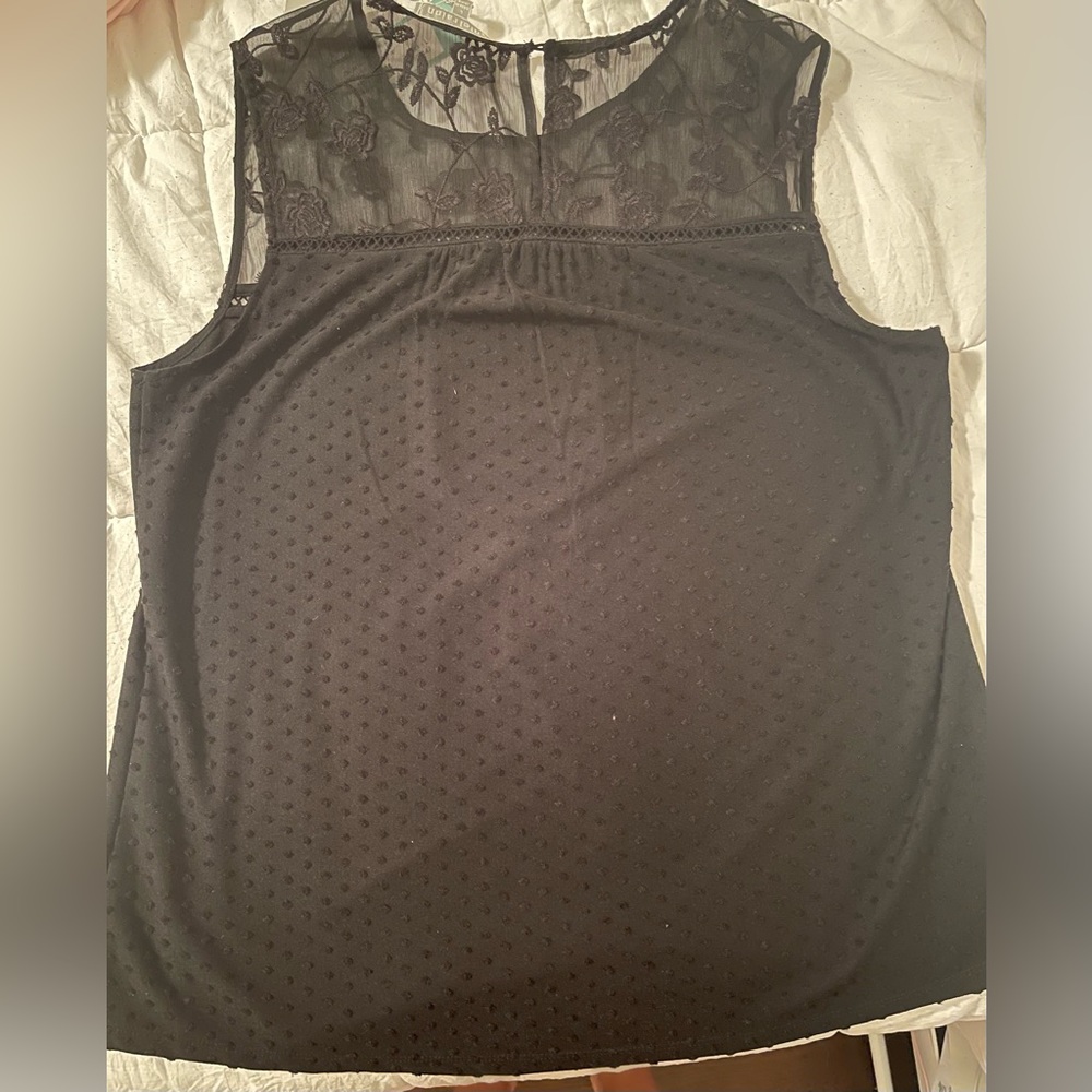 DANIEL RAINN Zelia Lace Yoke Knit Top size Large